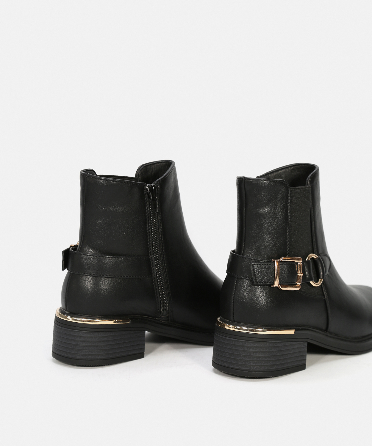 Botines planos detalles  image number null